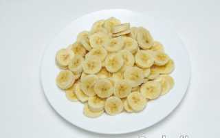 Диетическое банановое желе из ананасов и кефира