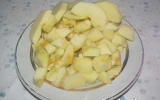 Кекс на кефире с яблоками в мультиварке