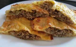 Ленивый пирог из лаваша с сыром, картофелем и зеленью