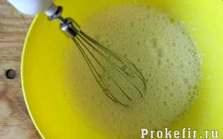 Шоколадный бисквит в мультиварке на кефире