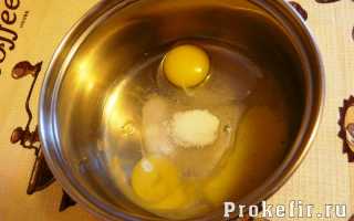 Оладьи с яблоками и изюмом на кефире