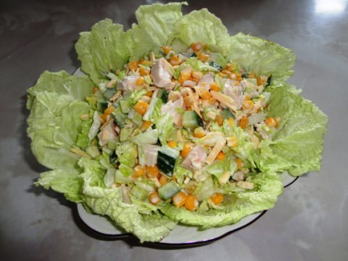 Салат с кукурузой