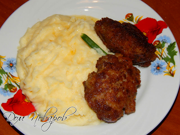 Подаем воздушное картофельное пюре Подаем воздушное картофельное пюре