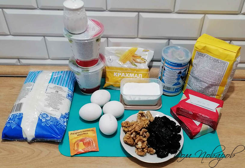 Молочный торт с черносливом Молочный торт с черносливом