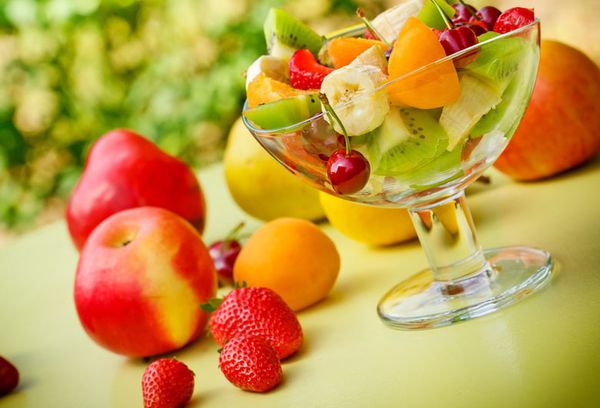 Фрукты в стакане