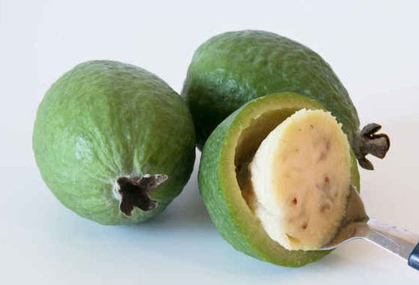 очищенный фейхоа