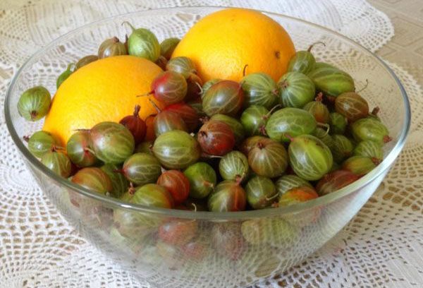 крыжовник и лимоном
