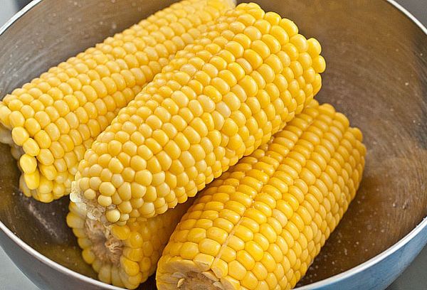 вареная кукуруза