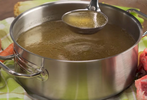 Бульон из говяжьего мяса