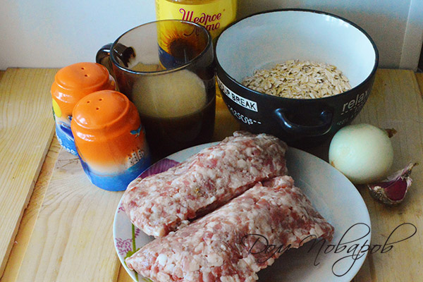 Ингредиенты для куриных котлет с овсянкой