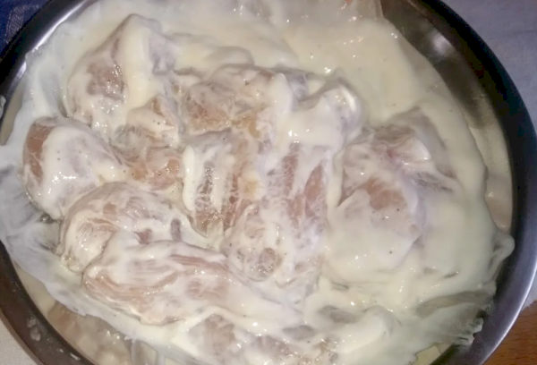 Куриное филе в маринаде из простокваши
