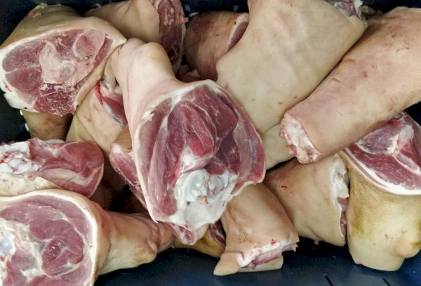 Свининое окорок