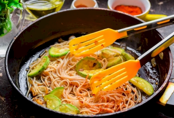 Фунчоза с овощами по-китайски