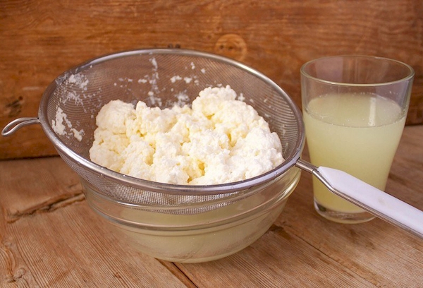 Классический рецепт творога из кислого молока